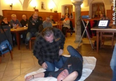 Erste Hilfe Training 2016